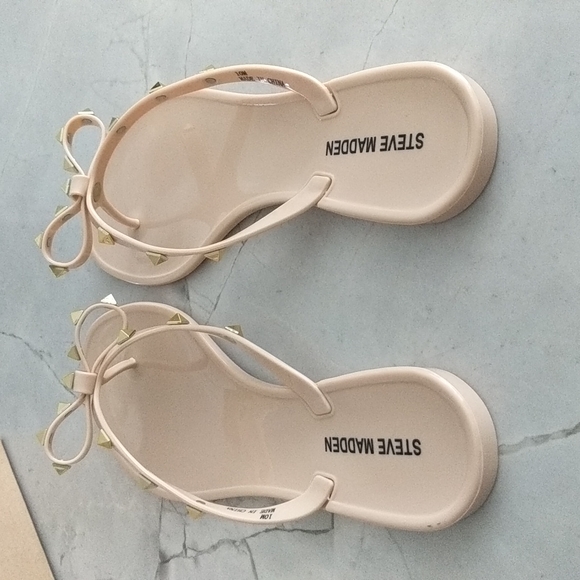Steve Madden Sandals (Size 10) - Picture 5 of 9